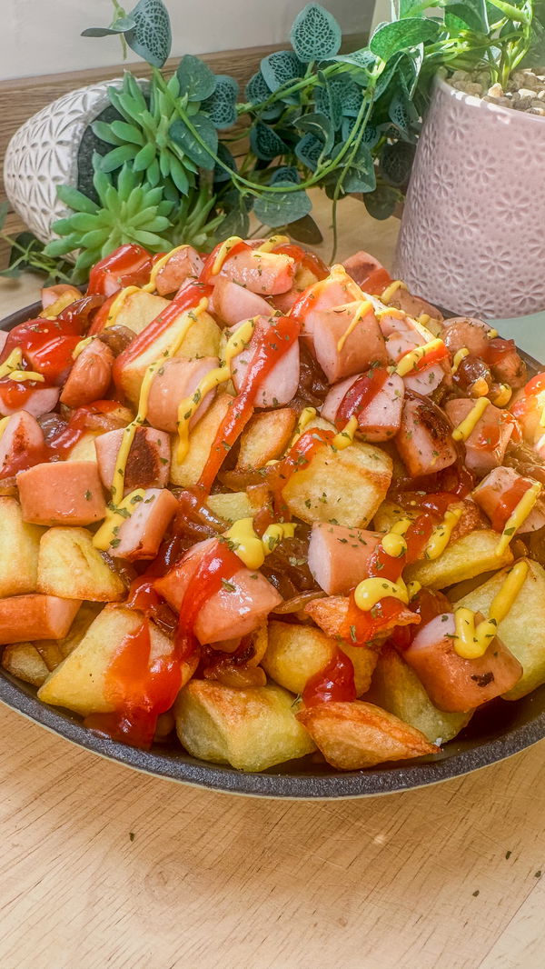 Hotdog Loaded Potatoes 🌭