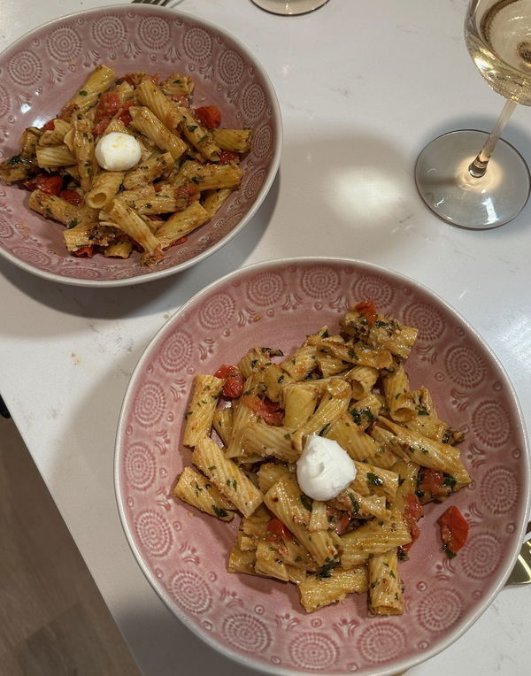 Creamy Garlic Tomato Rigatoni (Gluten Free High Protein)