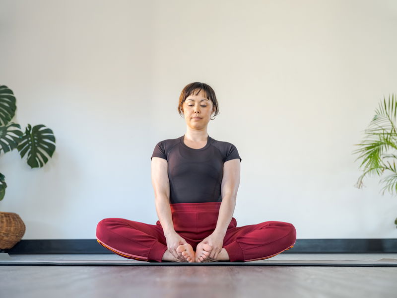 Yoga for stability - feet, ankles & hips ｜ 20min practice