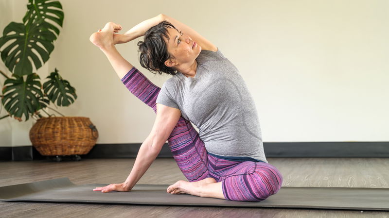 Day 17： Moving into compass ｜ shoulders, hips & hamstrings ｜ 40min