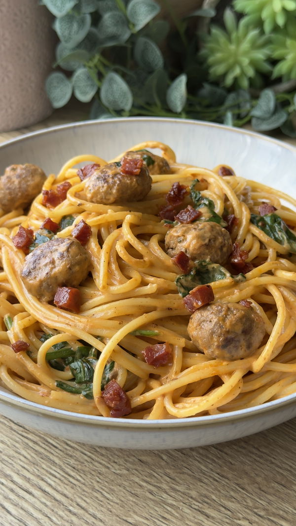 Creamy Chorizo and Sun Dried Tomato Spaghetti and Meatballs