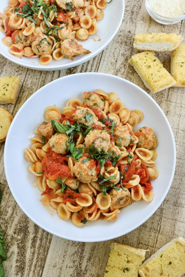 Tomato Basil Pasta with Chicken Meatballs