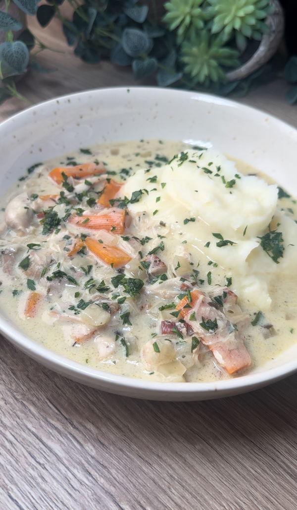 Creamy Slow Cooker Chicken Casserole