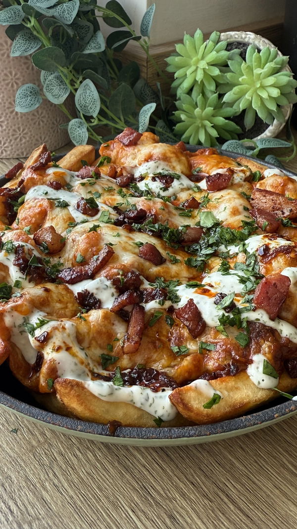 Cheesy Chicken, Bacon and Tomato Loaded Fries