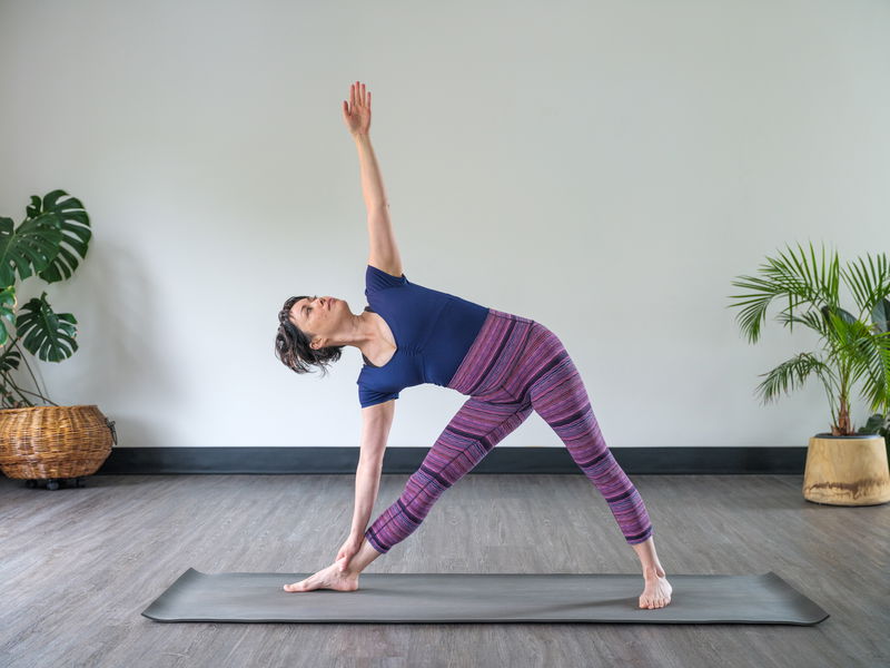 Yoga for beginners： build your practice (15min)