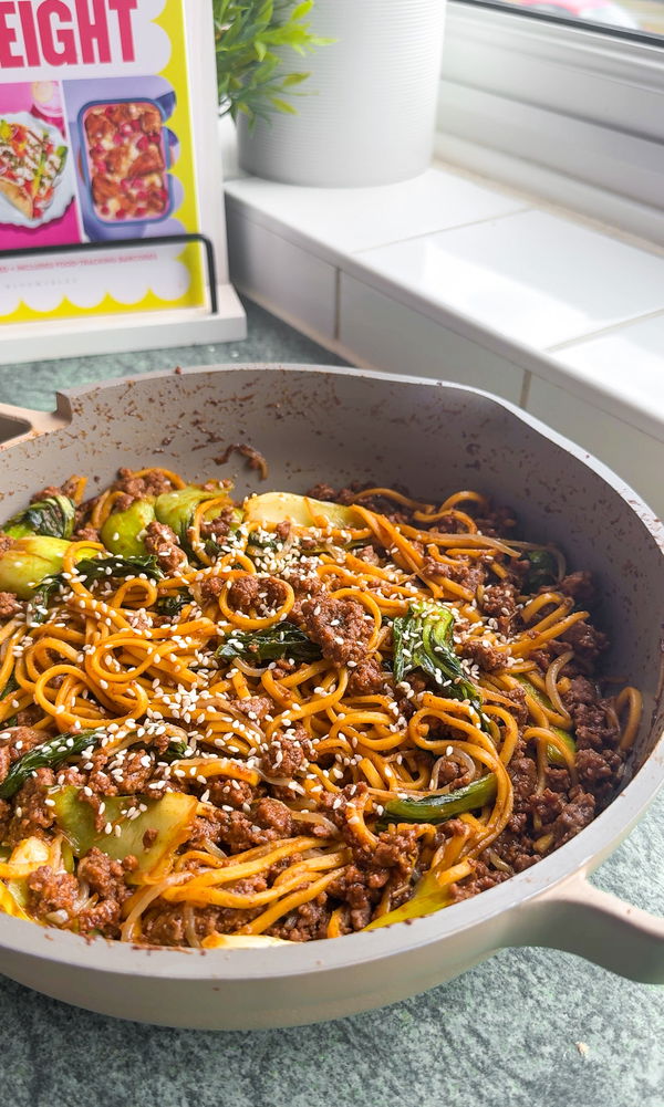 Sticky Hoisin Beef Noodles