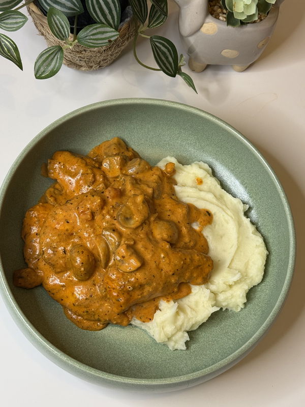 Creamy tomato & boursin chicken
