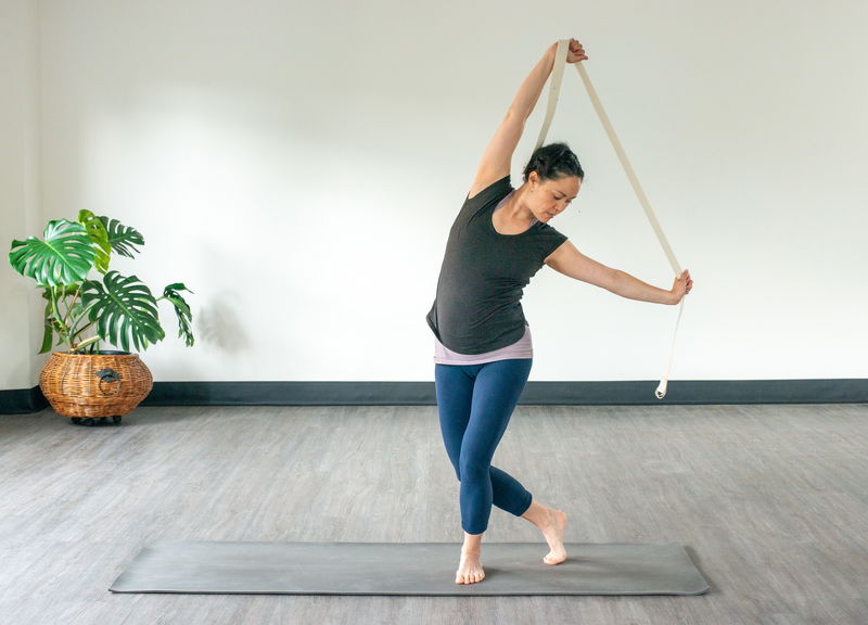 Prenatal yoga for the neck, shoulders & upper back ｜ 25min ｜ all trimesters