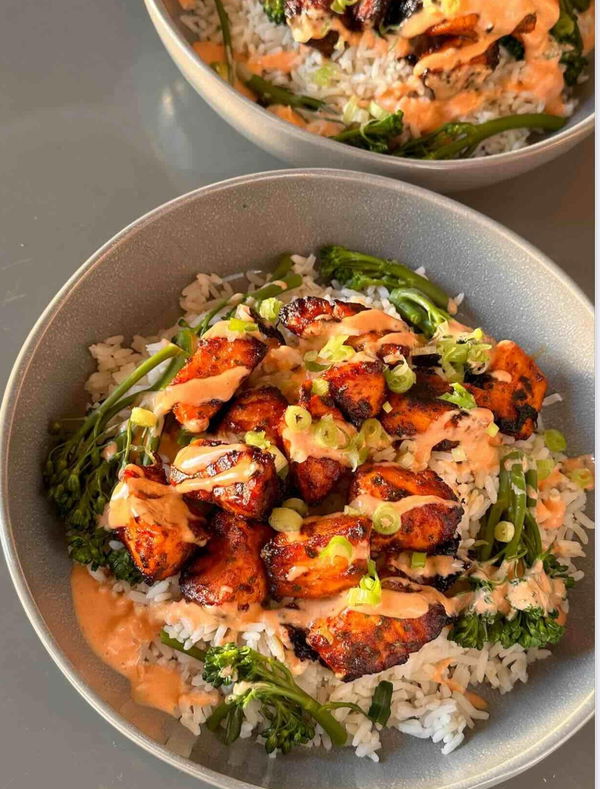 Honey sriracha salmon bowls