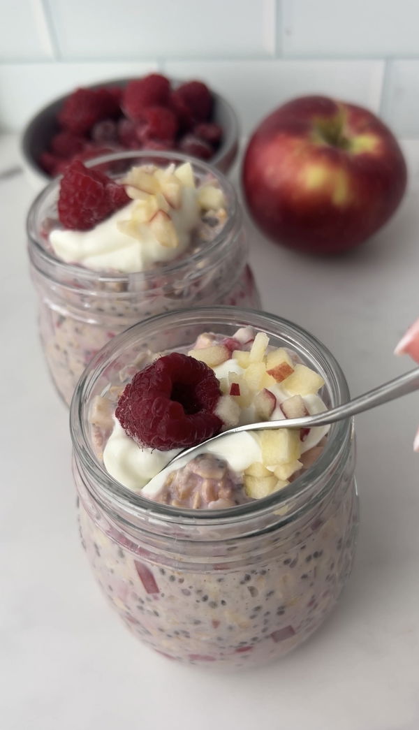 Raspberry and Apple Overnight Oats