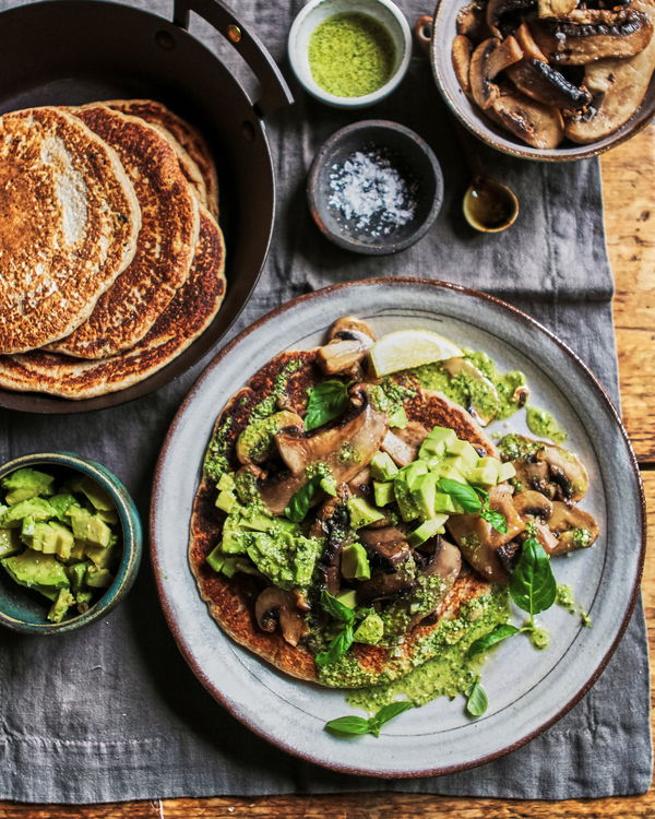 Oat Cakes with Pesto & Mushrooms