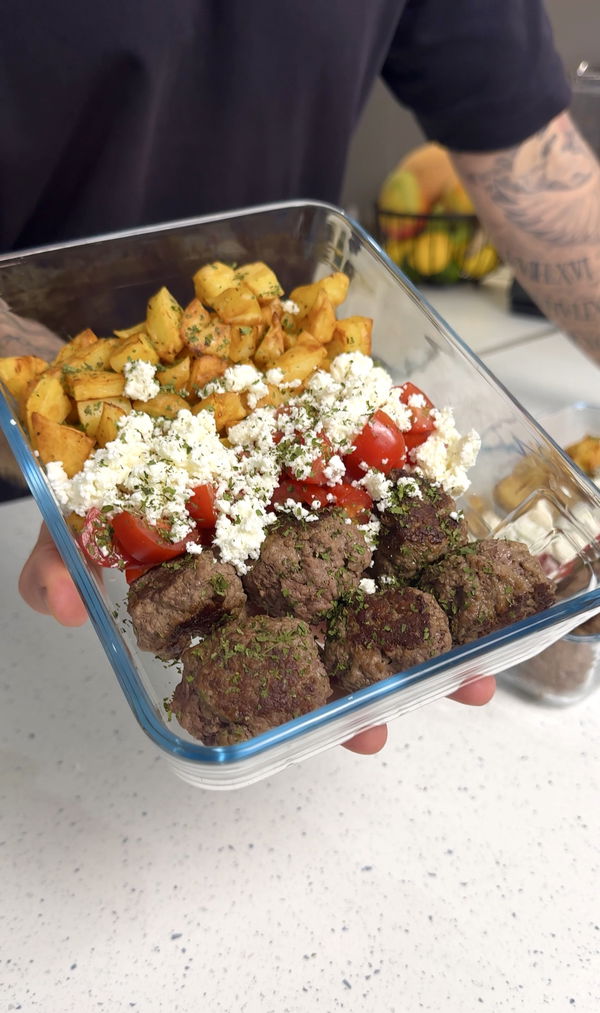 Potatoes & Meatballs