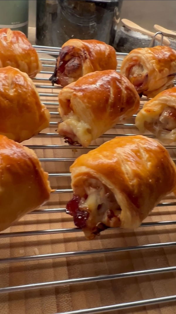 Pigs in Blankets, Brie & Cranberry Sausage Rolls