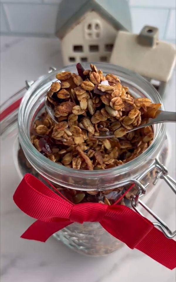 Christmas Granola