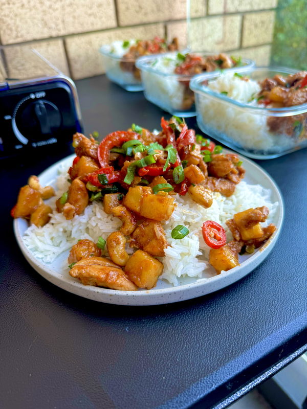 Ginger Chicken & Pineapple Stir Fry