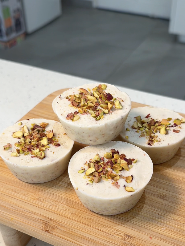 Frozen Yogurt Pistachio Cups