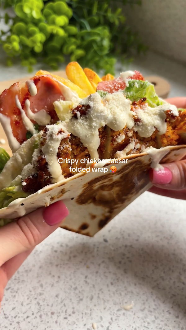 Crispy chicken caesar folded wrap 🥵