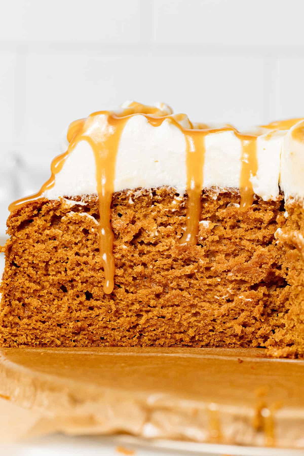 Salted Caramel Pumpkin Cake