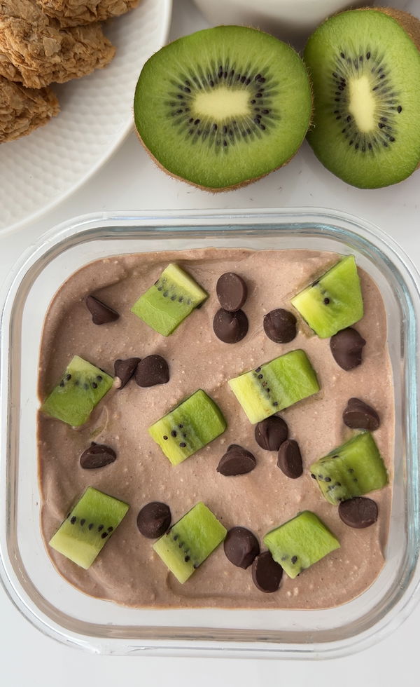 Chocolate and Kiwi Overnight Weetabix 🍫🥝