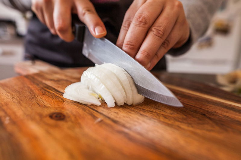 How to Cut Onions