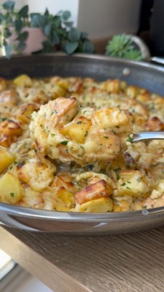 Creamy Garlic Chicken and Potatoes