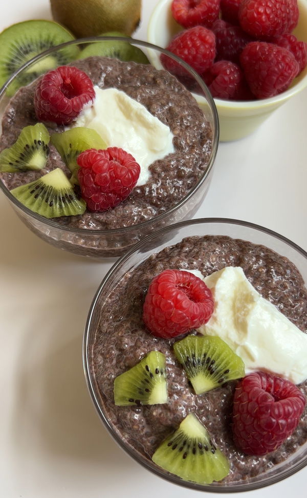 High Protein Chocolate Chia Pudding 🍫💪