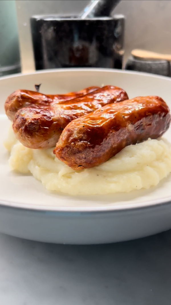 Sausage, Mash & Onion Gravy 👌