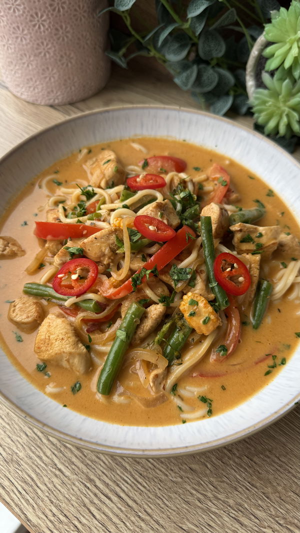 Thai Coconut Chicken Noodles