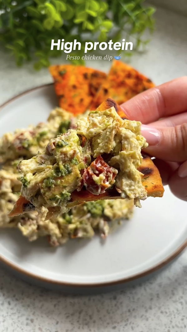 Pesto chicken dip