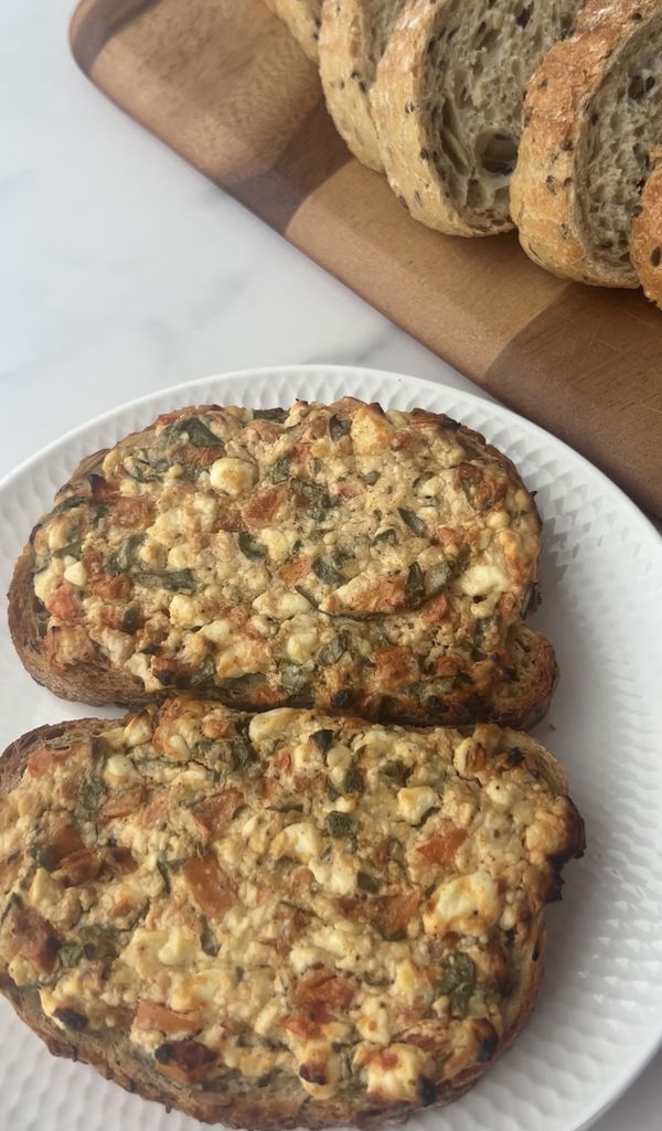 Grilled Cottage Cheese Toast with Spinach and Tomatoes