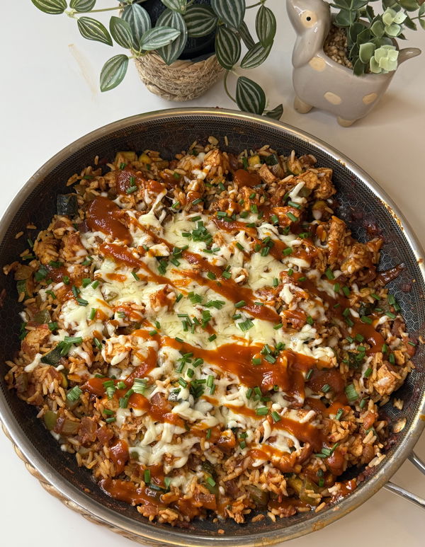 Cheesy chipotle bbq chicken and rice