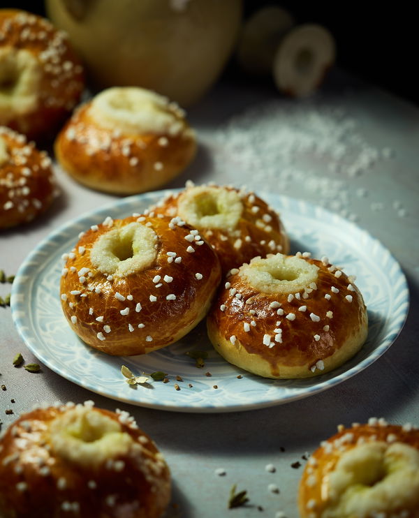 Butter Eye Bun, Golden Butter with a Soft Heart