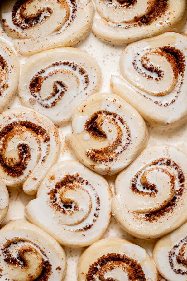 Mini Cinnamon Rolls with Heavy Cream