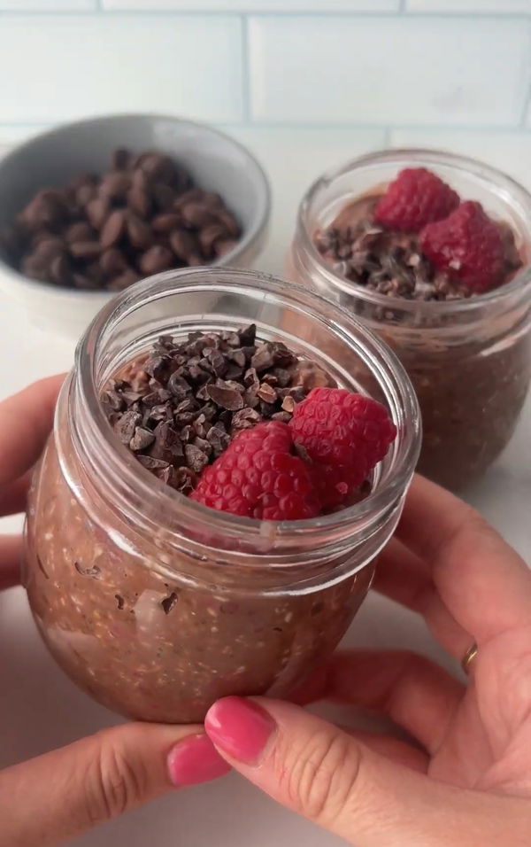 Chocolate and Raspberry Overnight Oats