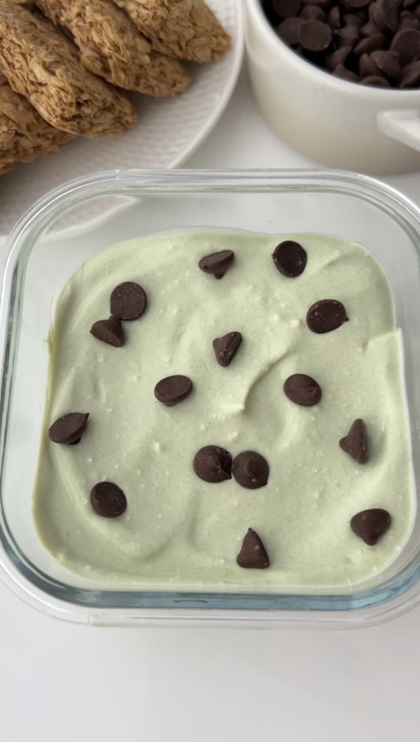 Mint Chocolate Chip Overnight Weetabix 🌿🍫