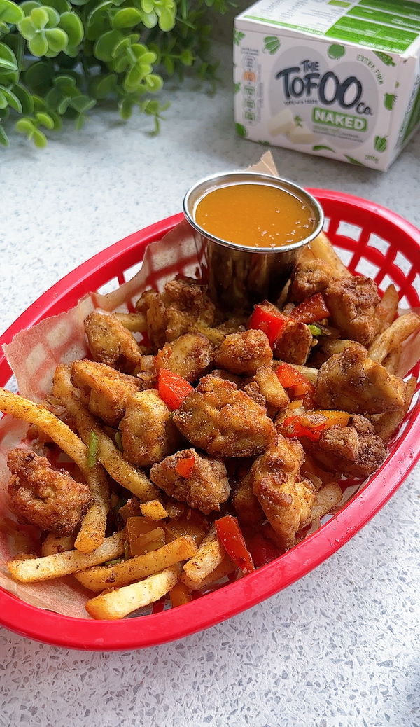 Salt & pepper tofu with Chinese chips and curry sauce