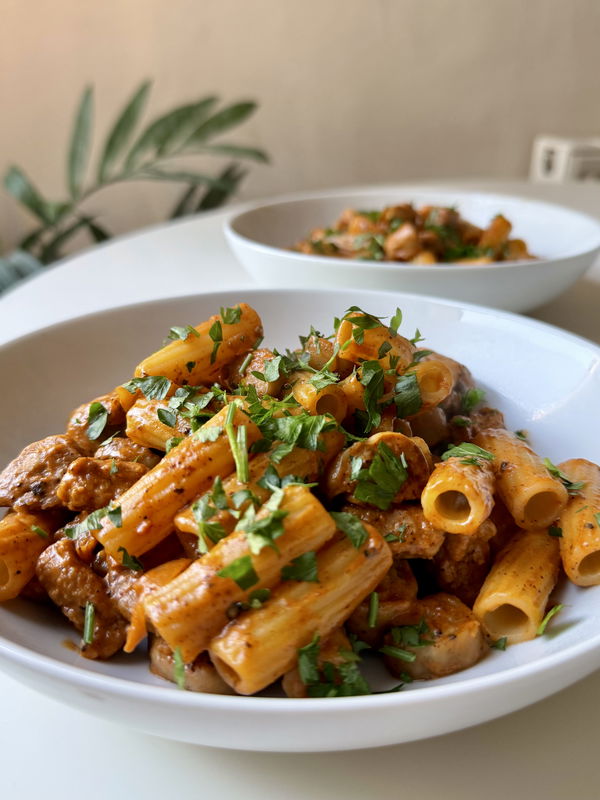 Creamy Harissa Sausage Pasta