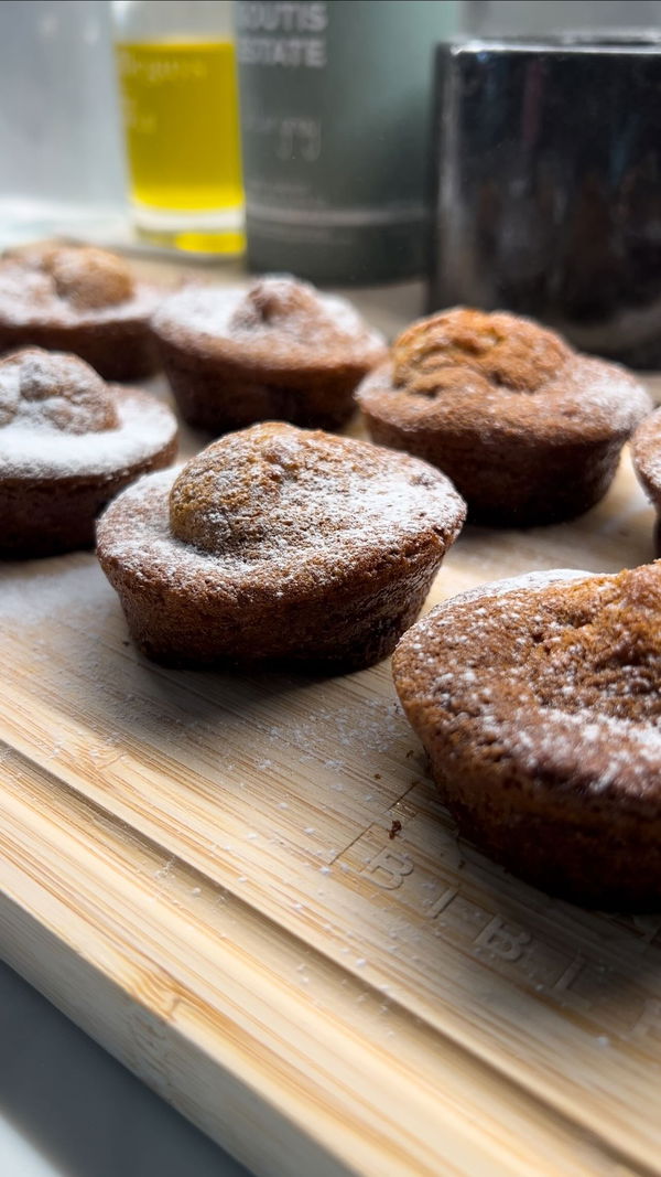 Banana & Chocolate Chip Cakes 🍌🧁