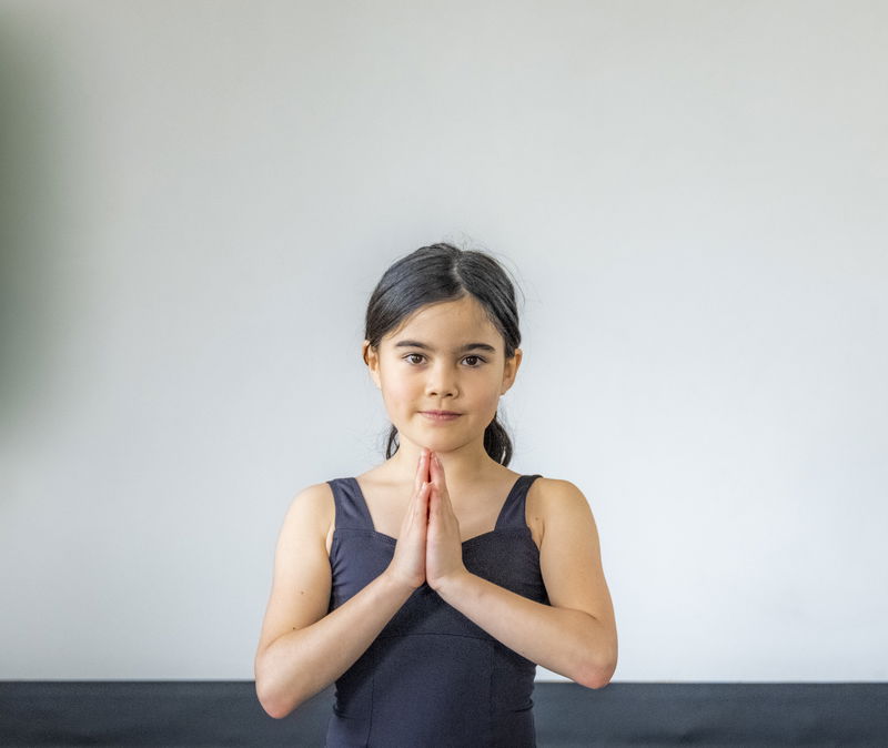 6min Calm breathing yoga for kids ｜ settle down and get ready for bed
