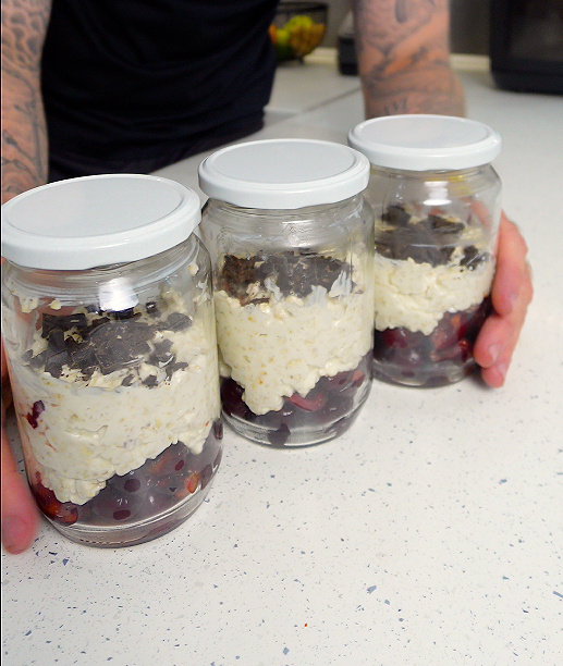 Cherry Overnight Oats (Meal Prep)