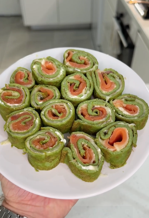 Spinach Salmon Rolls