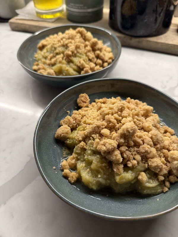 Rhubarb Crumble 🤤