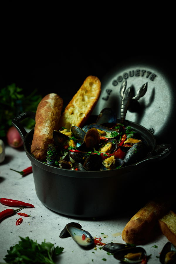 Creamy Mussels in White Wine and Herbs