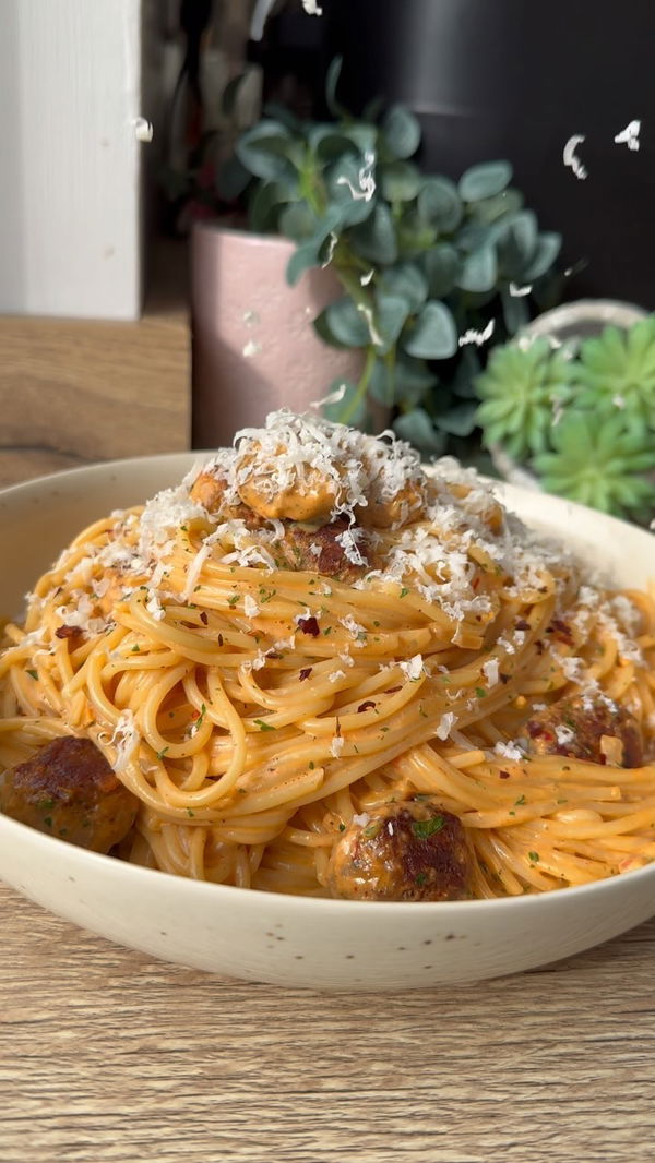 Creamy Nduja Spaghetti and Meatballs