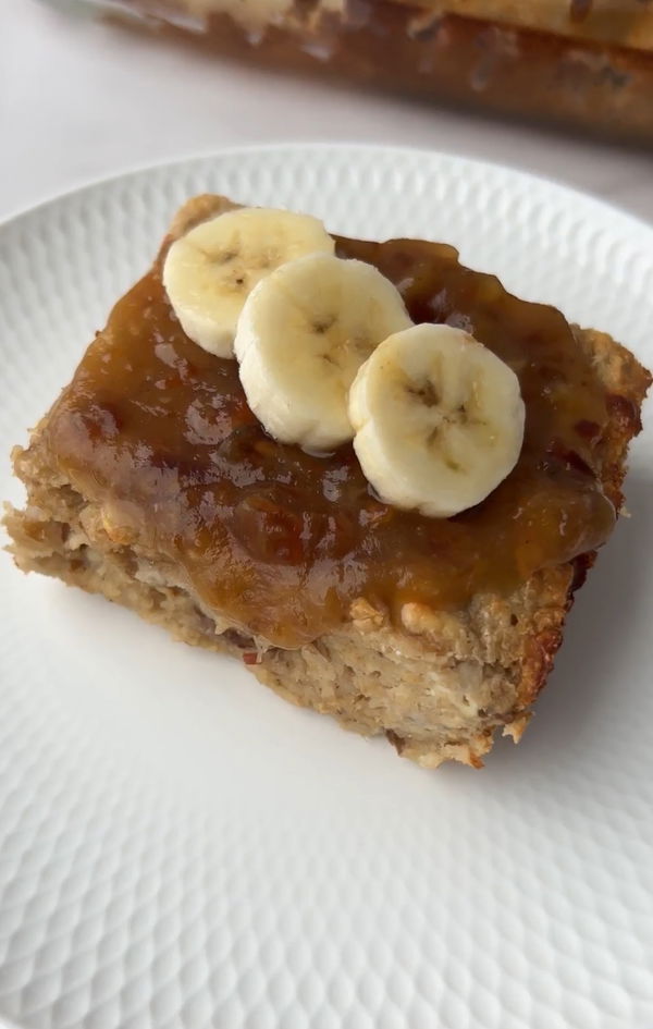 Sticky Toffee Batched Baked Oats