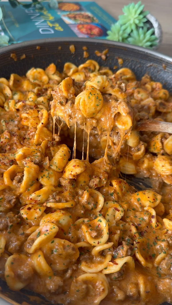 Cheesy Mexican Honey Beef Pasta