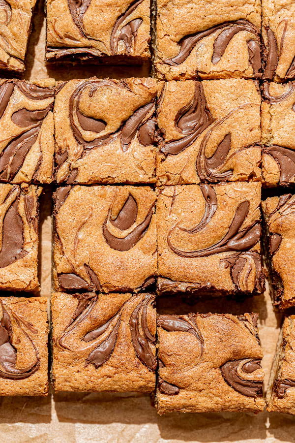 Nutella Swirled Brown Butter Banana Blondies