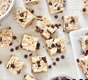 Dark Chocolate Coconut Oatmeal Bars (Copycat Heavenly Hunks)