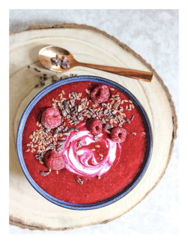 Raspberry Flaxseeds Smoothie Bowl