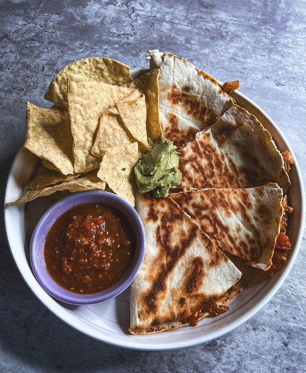 Easy Chicken Quesadilla